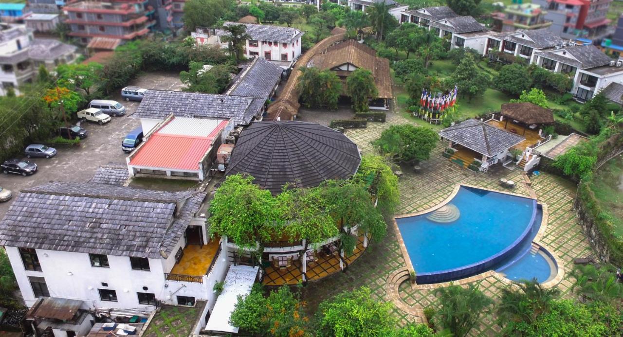 Shangri-La Village Resort, Pokhara Bagian luar foto