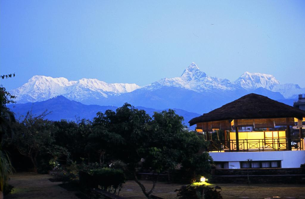 Shangri-La Village Resort, Pokhara Bagian luar foto