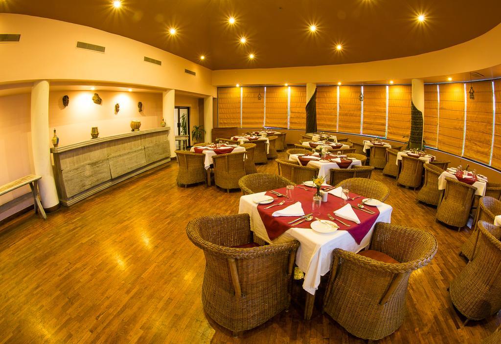 Shangri-La Village Resort, Pokhara Bagian luar foto