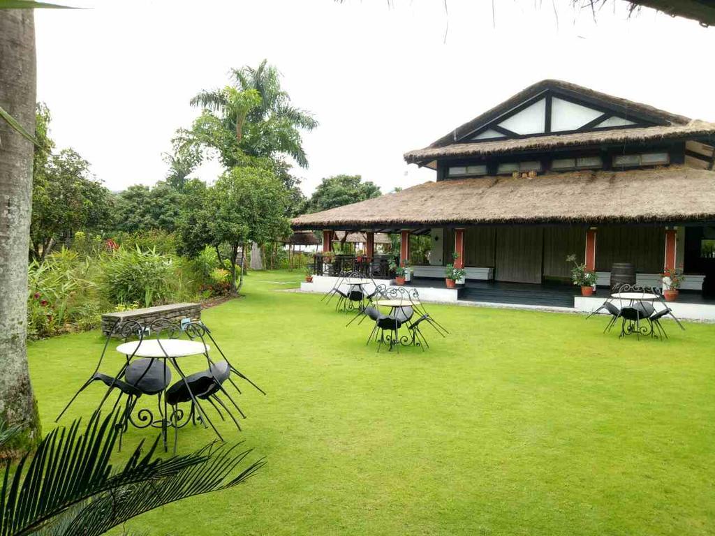Shangri-La Village Resort, Pokhara Bagian luar foto