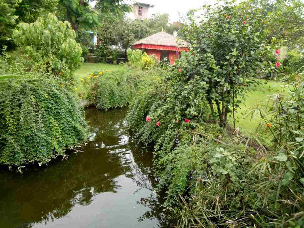 Shangri-La Village Resort, Pokhara Bagian luar foto