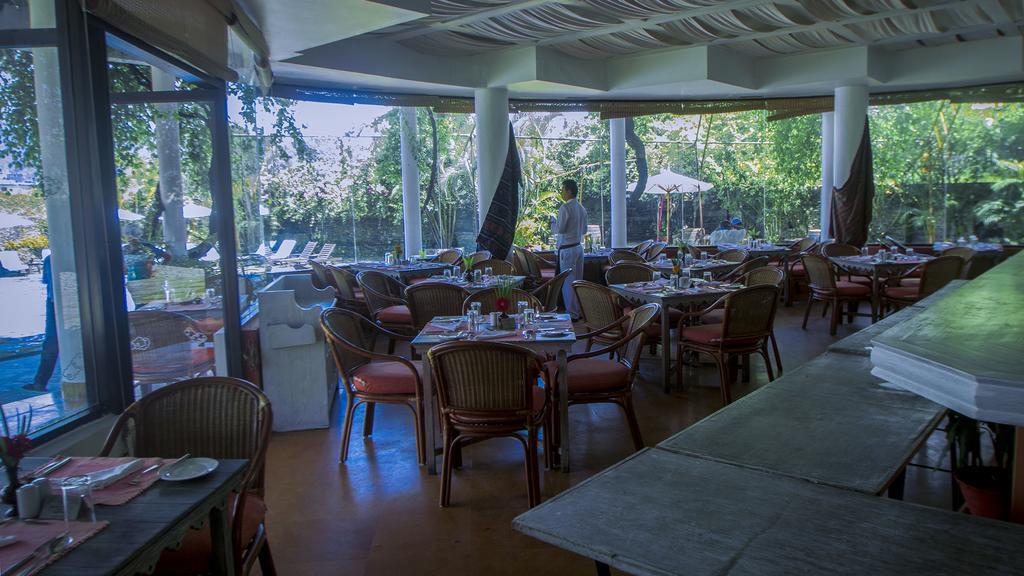 Shangri-La Village Resort, Pokhara Bagian luar foto